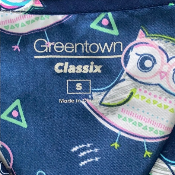 Women’s scrub Top! - Picture 3 of 3